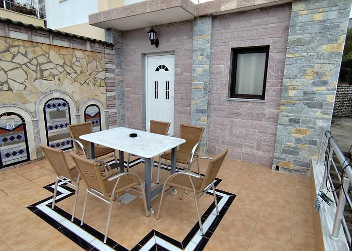 Zisi * Saranda