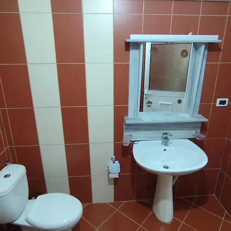 Privatunterkunft Zisi *