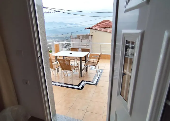 홈스테이 Zisi Sarandë